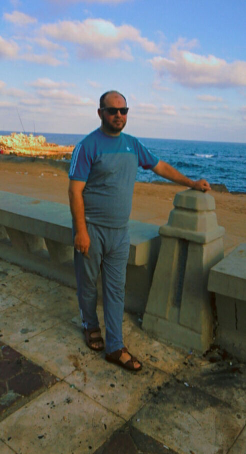  29624712  Mohamed, 51 ,    