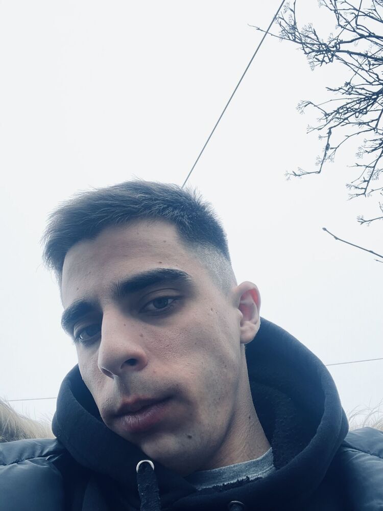  43904632  , 24 ,    