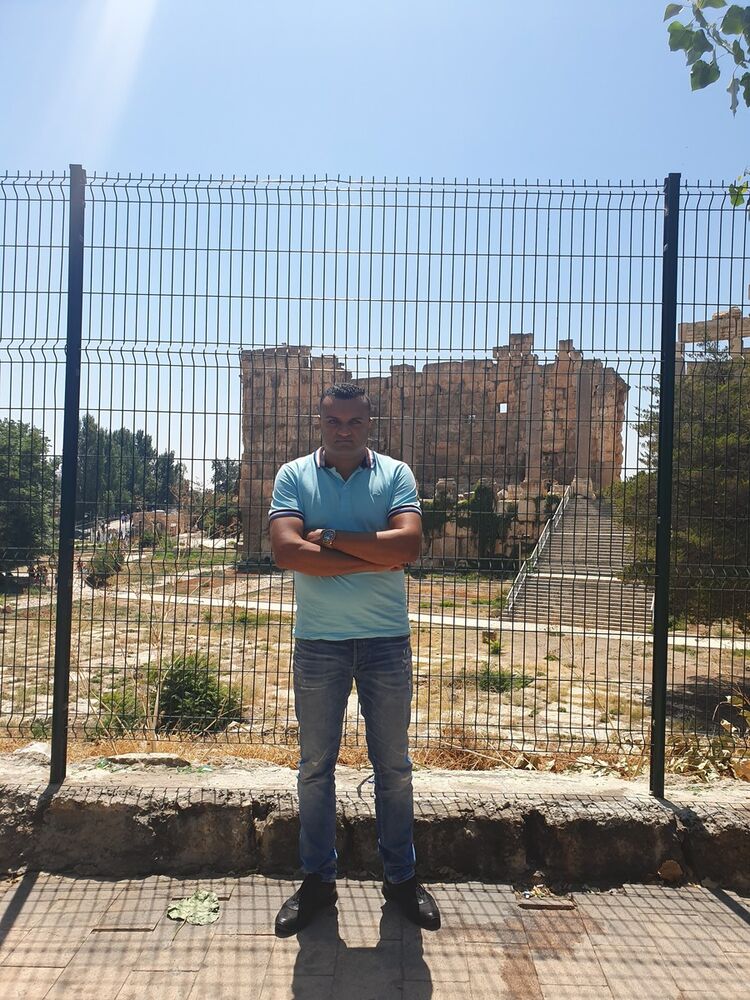  ,   Nazem, 35 ,   ,   , c 