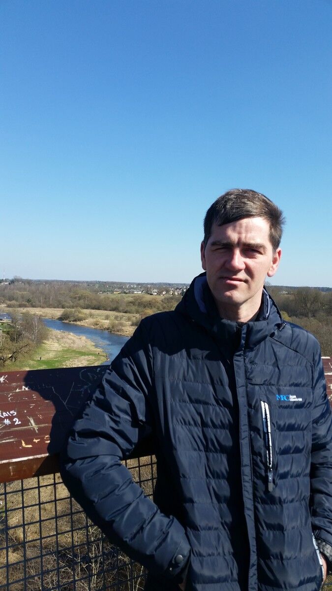  ,   Kestutis, 44 ,   ,   , c , 