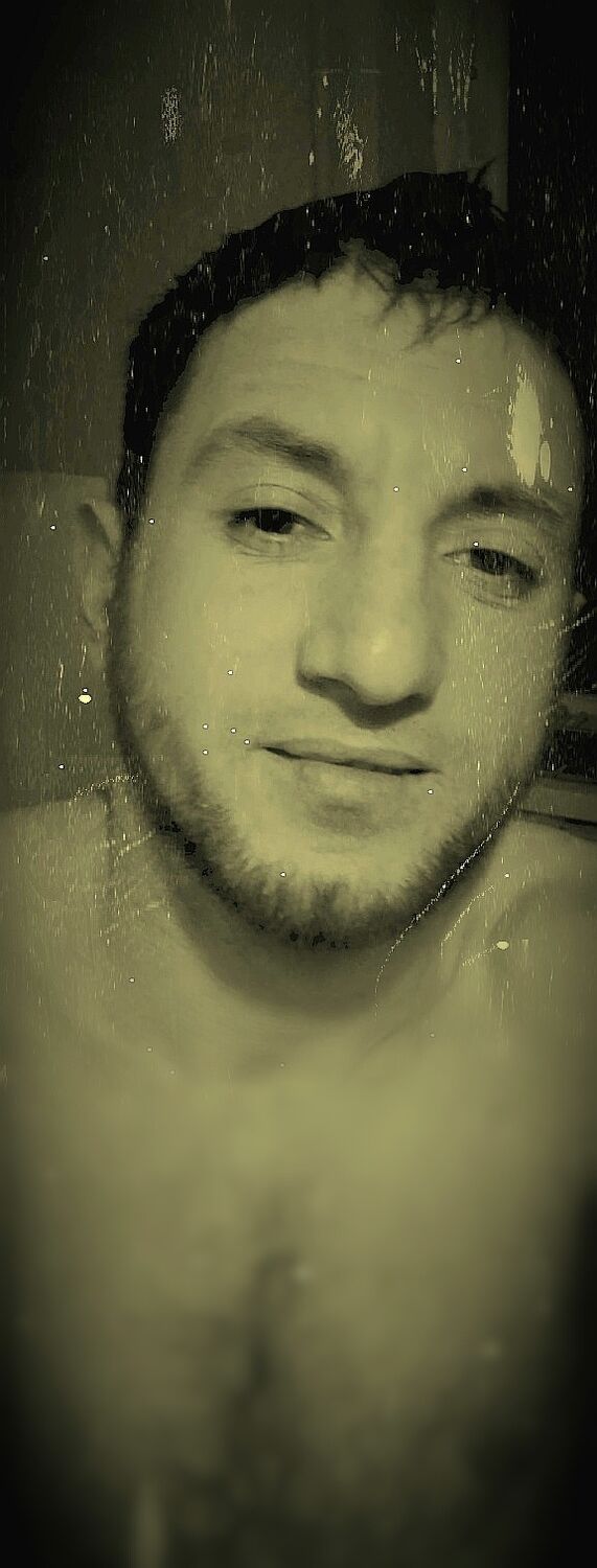  33005752  Niku, 32 ,    