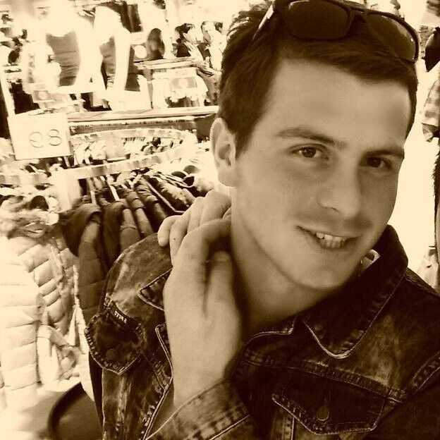  ,   Giga, 32 ,   