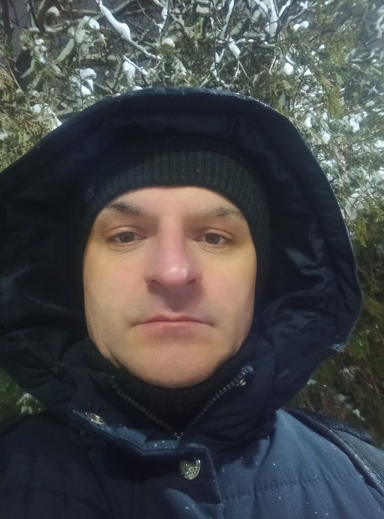 31027922  Dmitry, 51 ,    