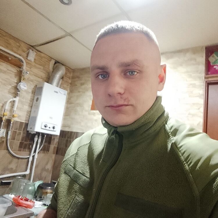  48168772  , 26 ,    