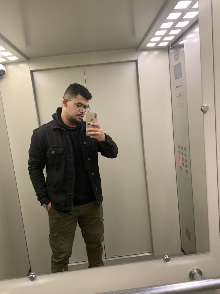  52057212  , 30 ,    