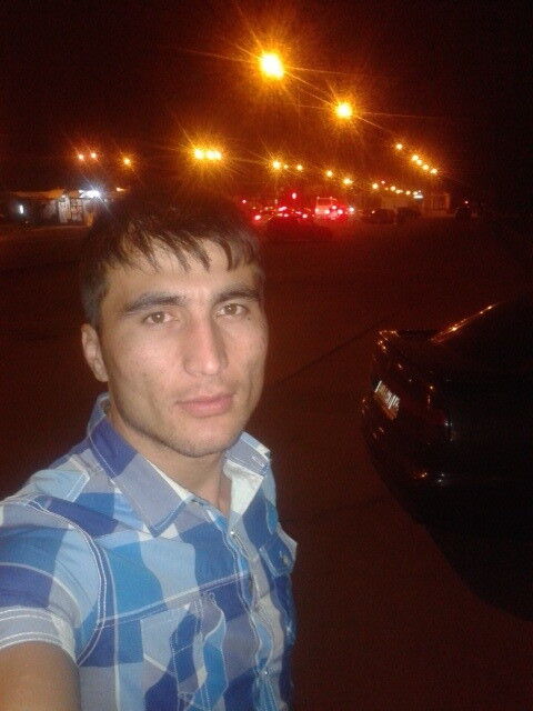   ,   Axmadjon, 33 ,   