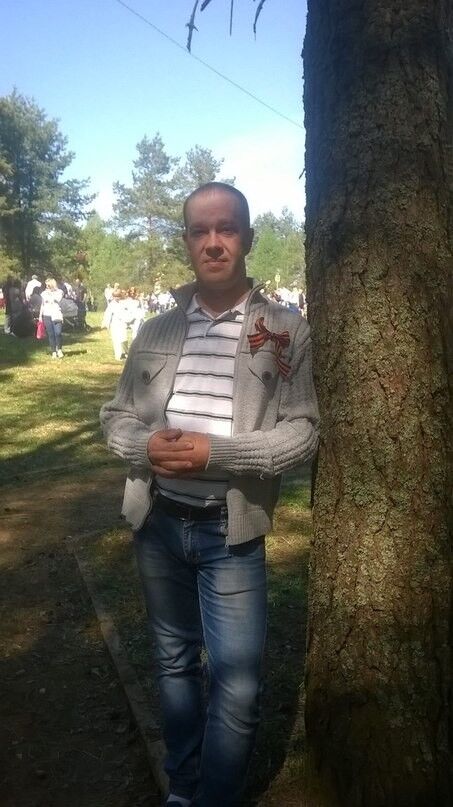  -,   Denis, 42 ,   ,   , c 