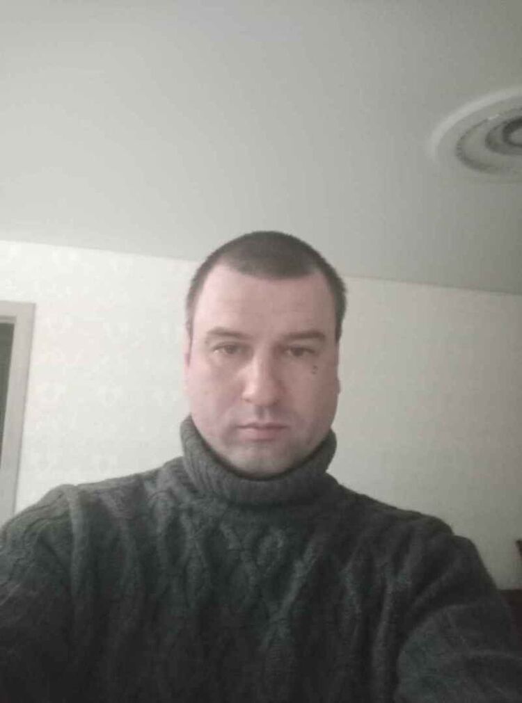  ,   Yroslav, 41 ,   ,   