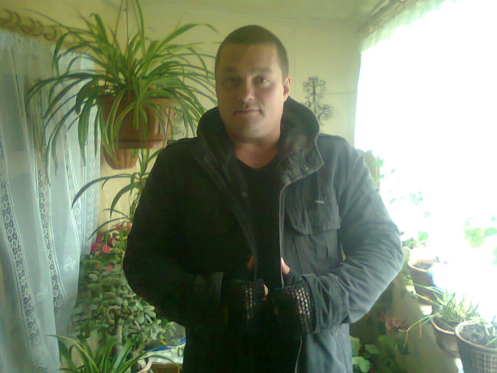  5165942  Sasha, 41 ,    