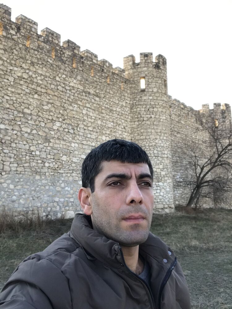  ,   Hayk, 46 ,   ,   
