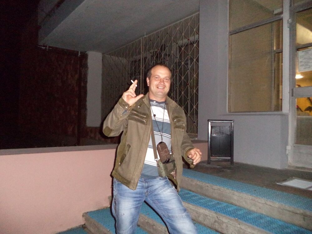  ,   Leonid, 49 ,   