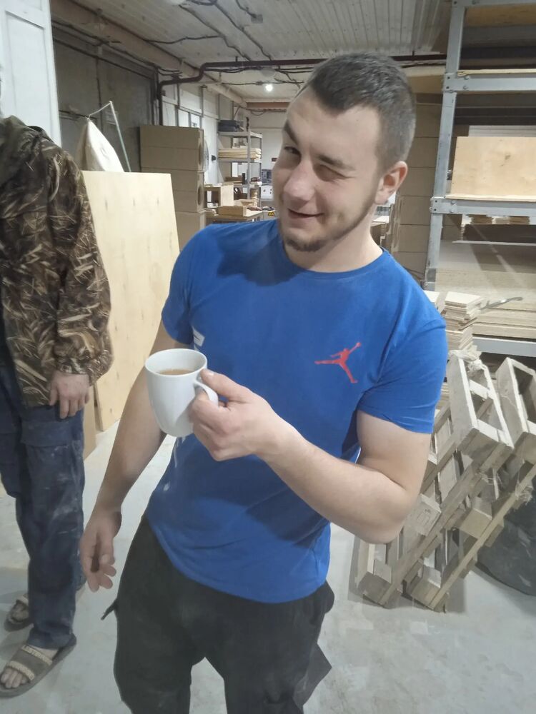  43615542  Dima, 26 ,    
