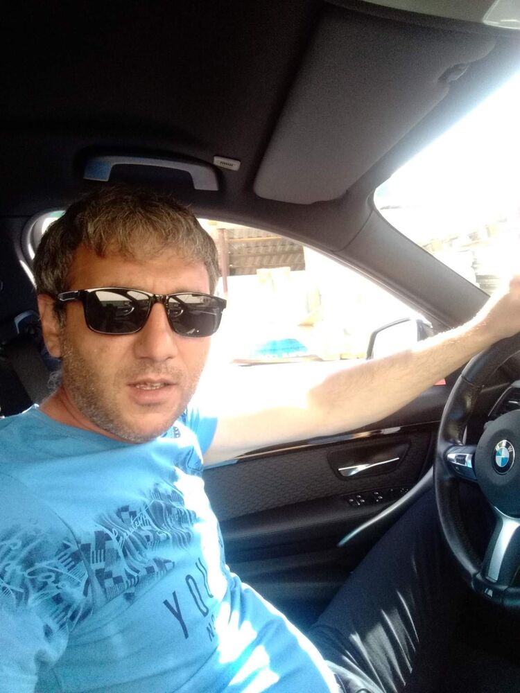  24560542  David, 39 ,    -