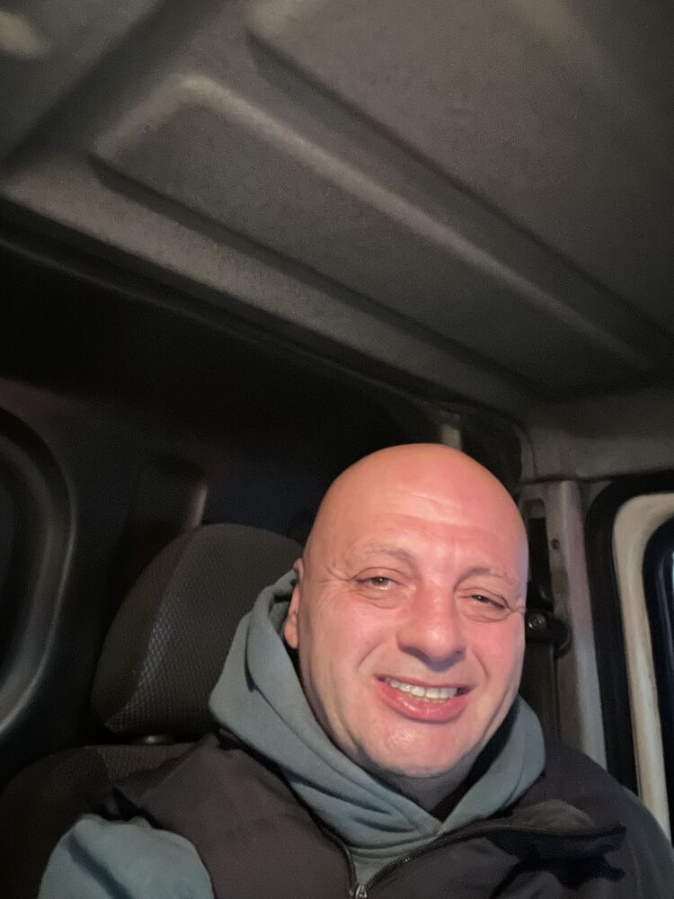 46690782  , 52 ,    