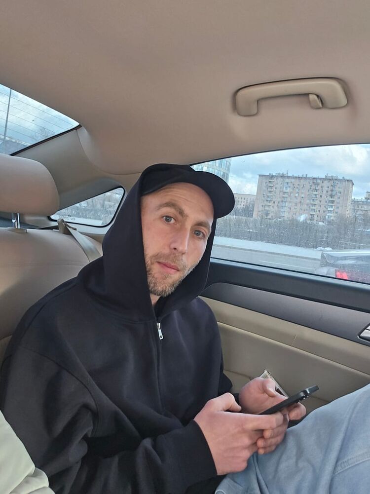  50921592  Dato, 34 ,    