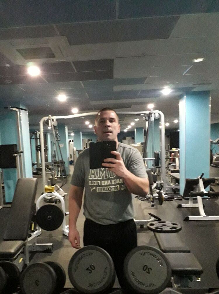 --,   , 44 ,   