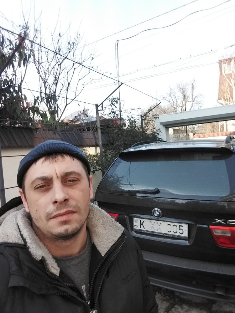  ,   Vasea, 37 ,   ,   