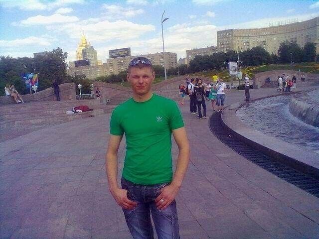  22160252  Denis, 36 ,    