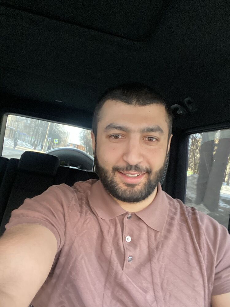  ,   Artur, 39 ,   ,   , c 