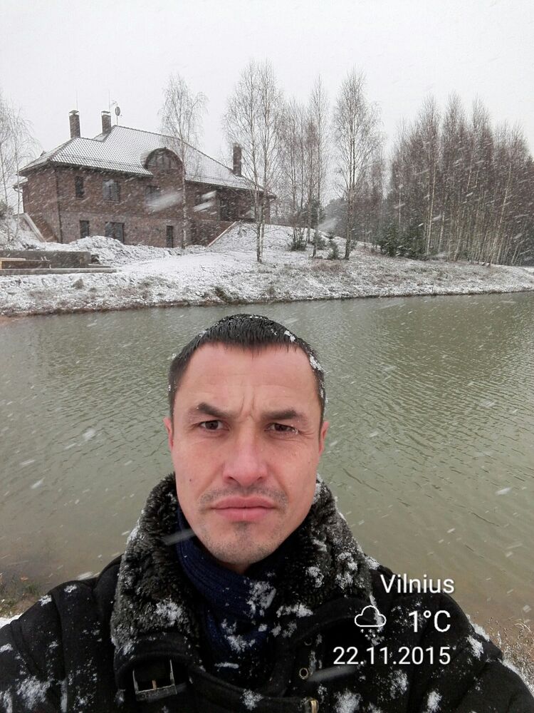  46711492  Oleg, 43 ,    
