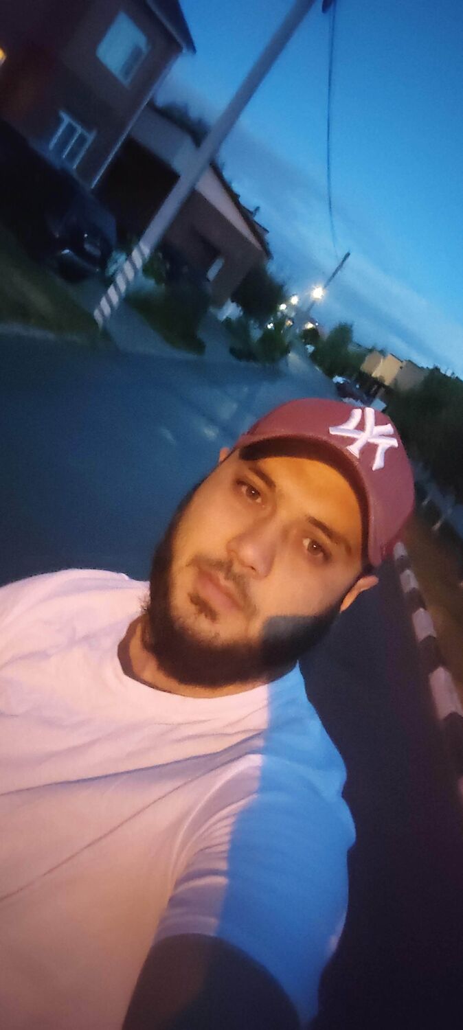  41608252  Samad, 35 ,    -