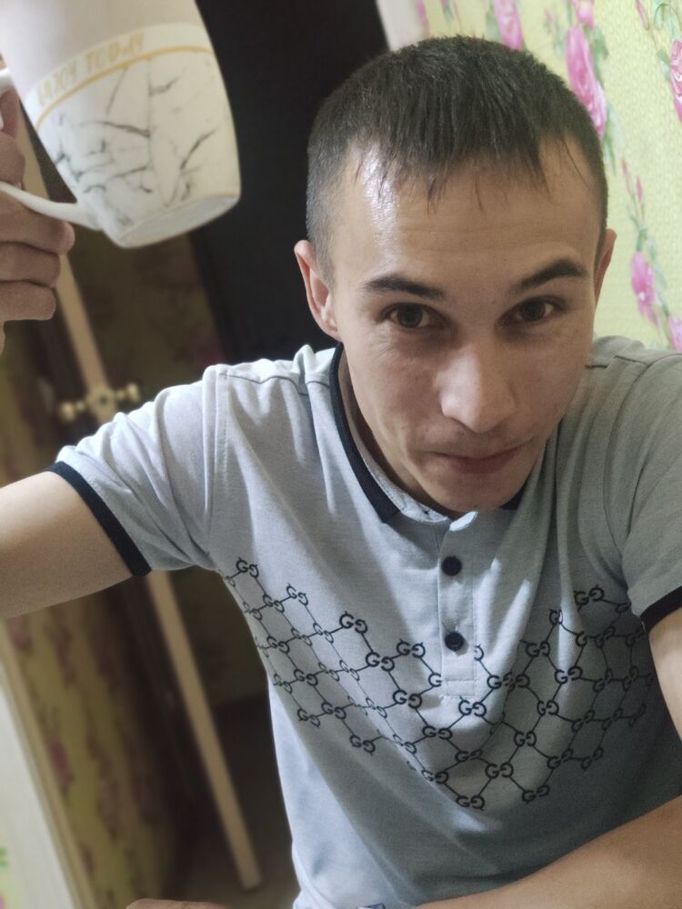  48055902  Nikolay, 27 ,    