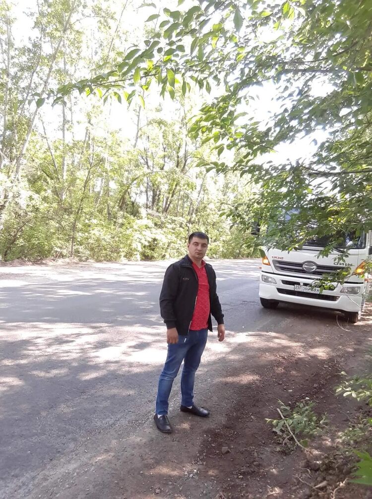  28220592  , 39 ,    