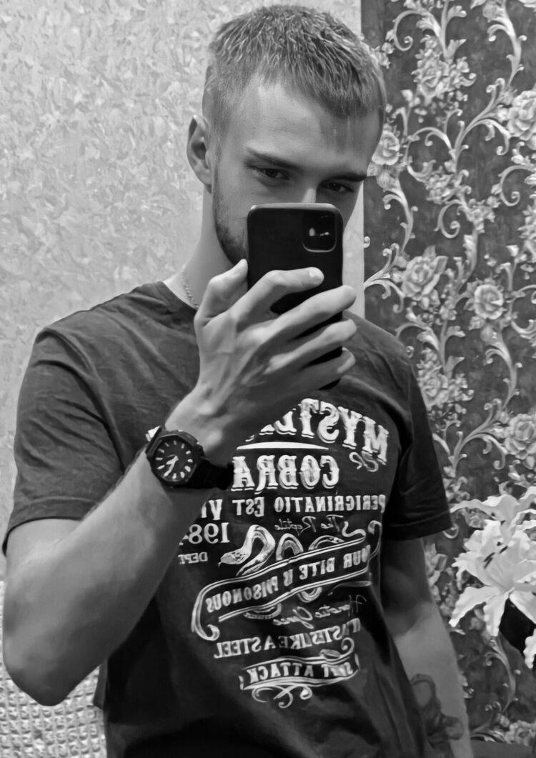  30858422  , 26 ,    