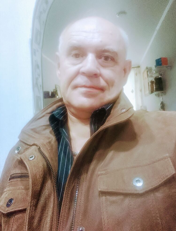  38256942  , 57 ,    
