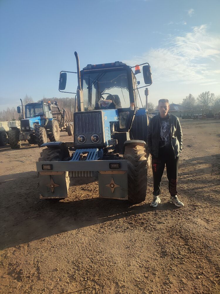  42051812  , 47 ,    
