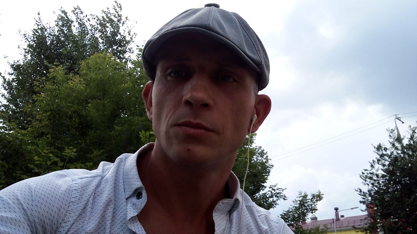  28708562  Evgeny, 42 ,    