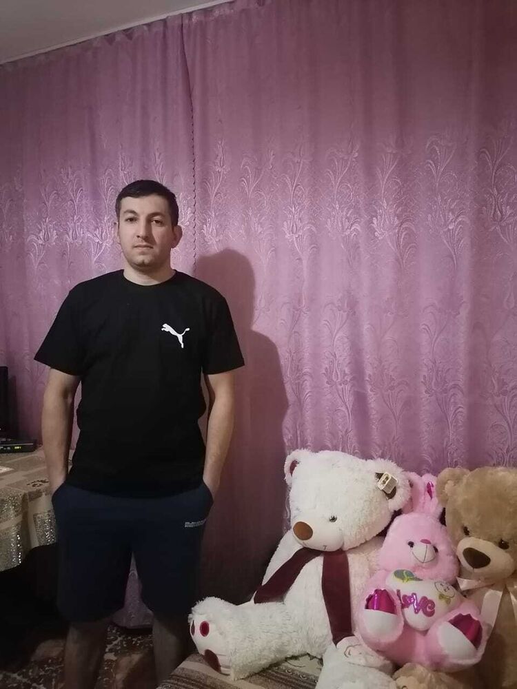  ,   Ali, 40 ,   ,   