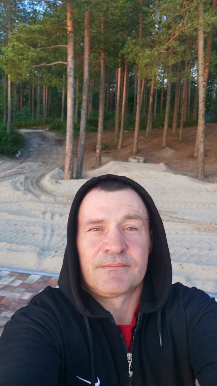  46622282  Andrey, 45 ,     