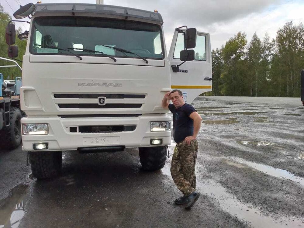  ,   Dima, 42 ,   ,   