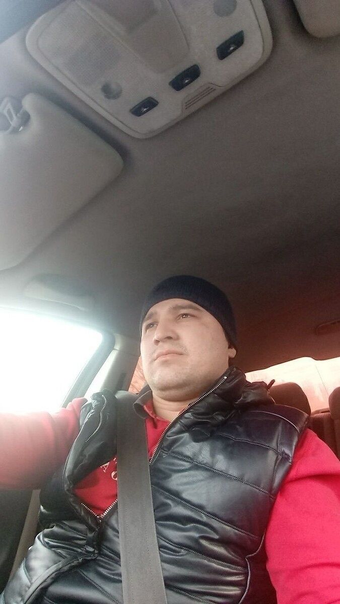  ,   Avazbek, 33 ,   ,   , c 