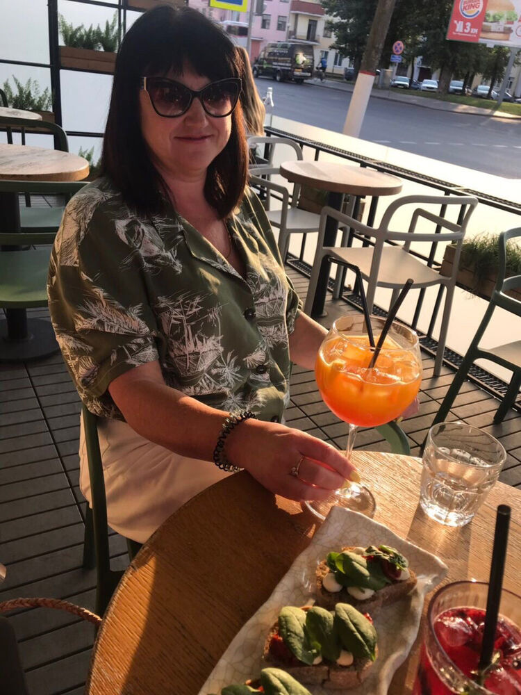  ,   Marisha, 52 ,   ,   , c 
