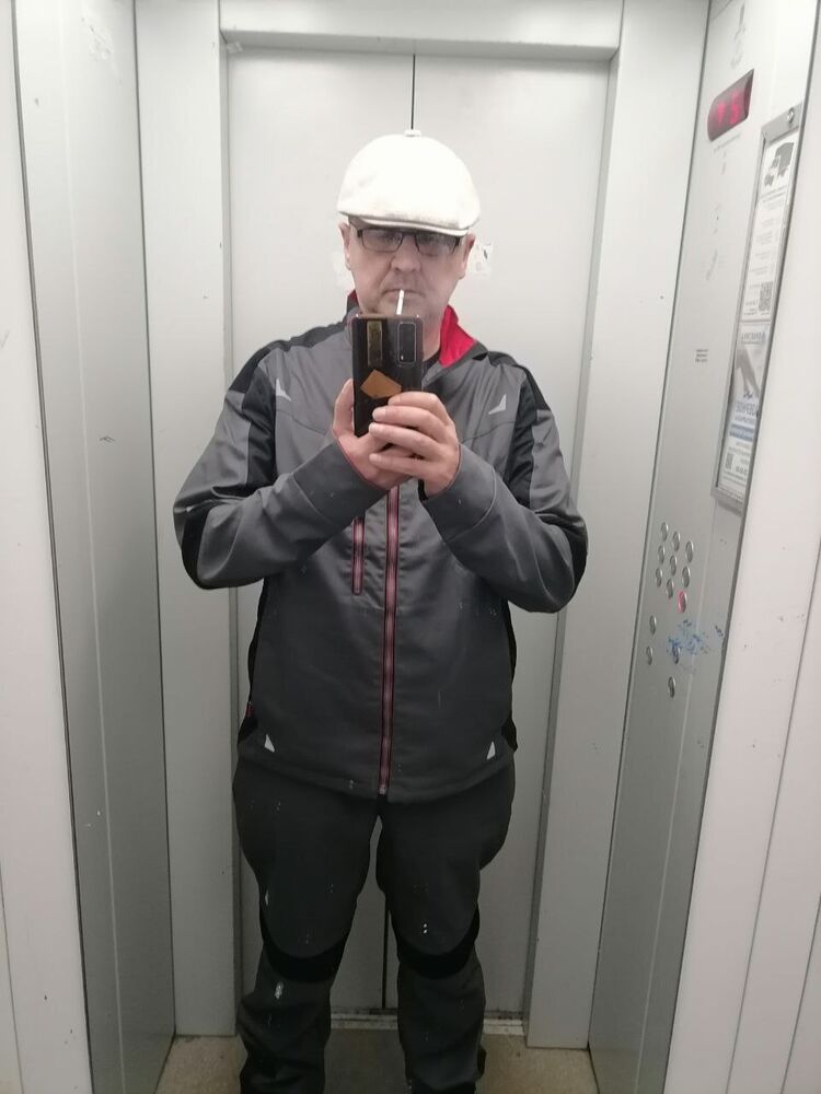  53828702  , 46 ,    
