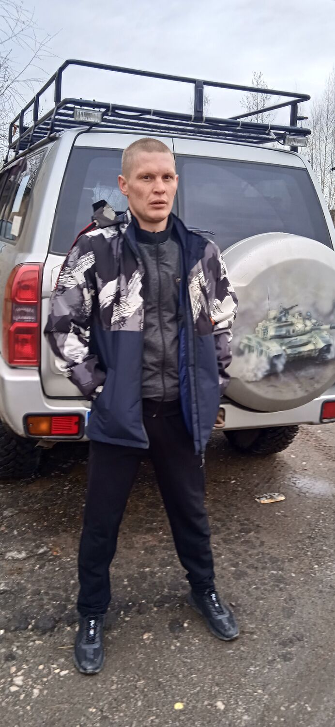  46063222  , 35 ,    