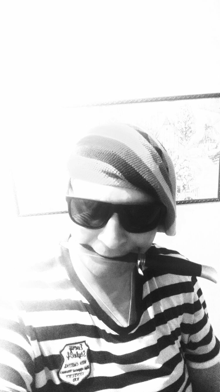  37638972  DEVID, 40 ,    
