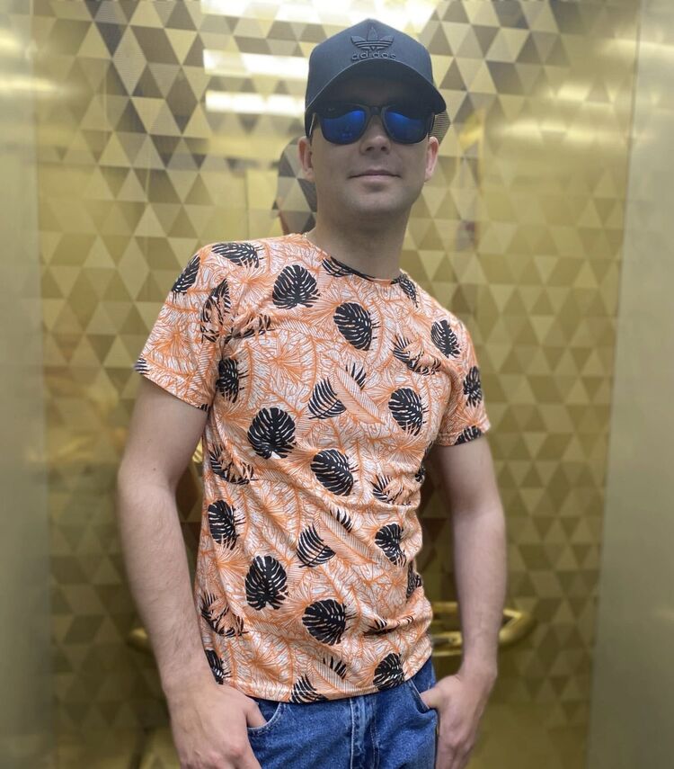  43028982  , 26 ,    