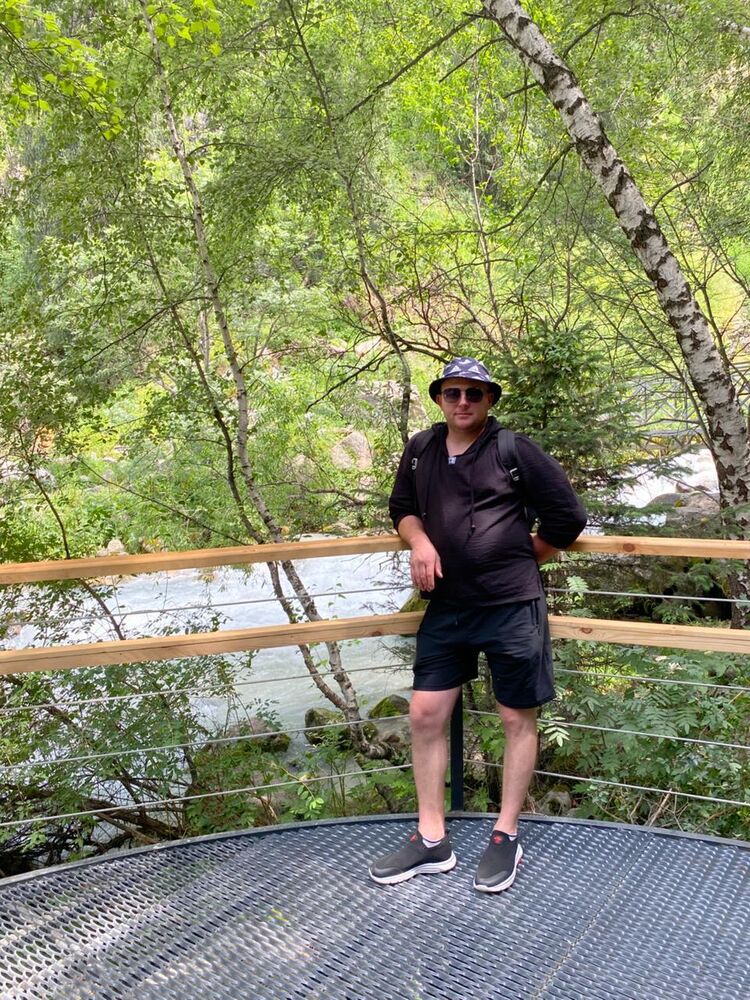  53221062  Slava, 33 ,    