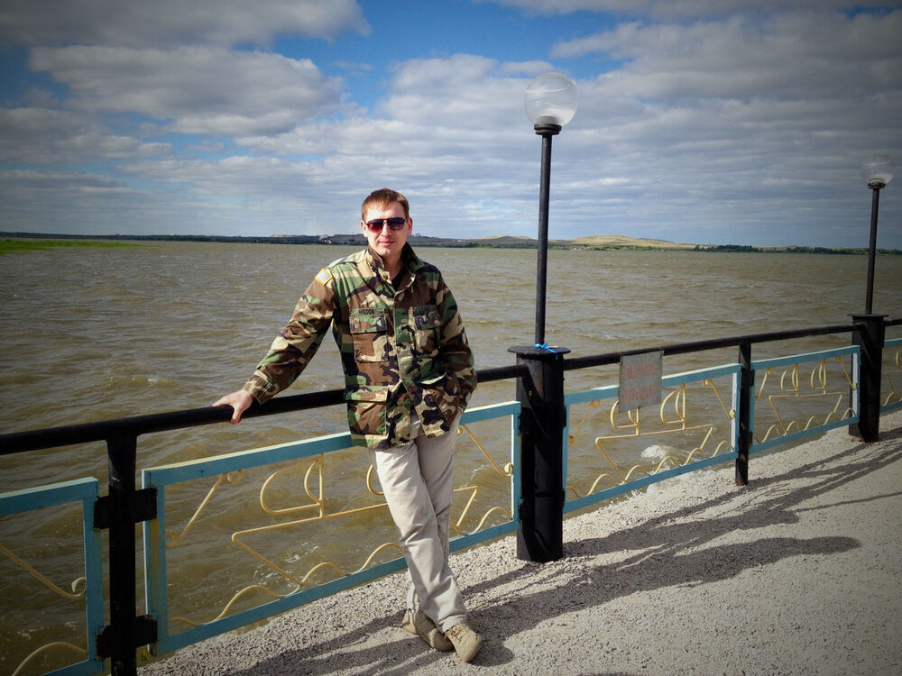  ,   Alex, 41 ,   
