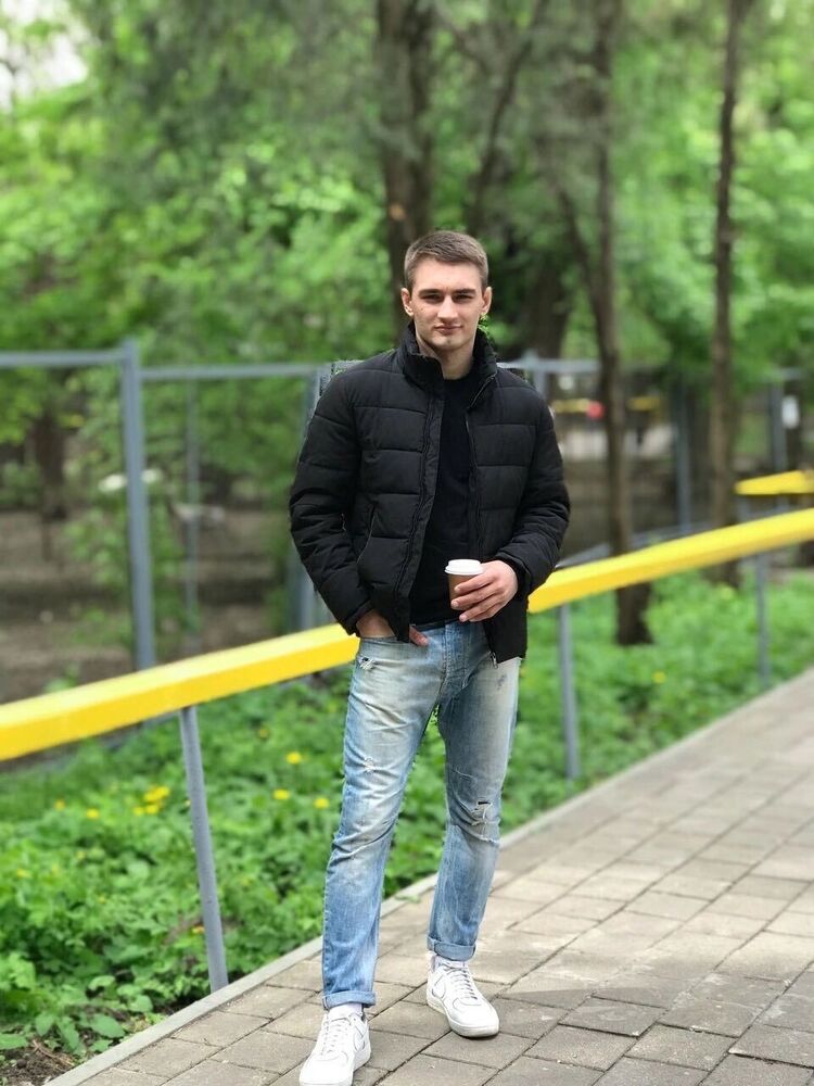  27738582  , 33 ,    --