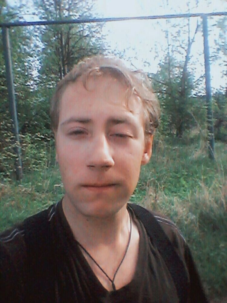  26438942  Alexander, 26 ,    