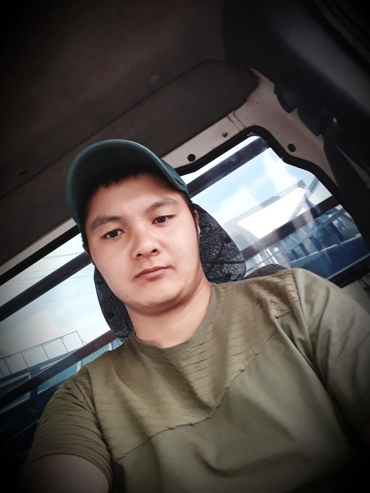  13188842  Umar, 33 ,    