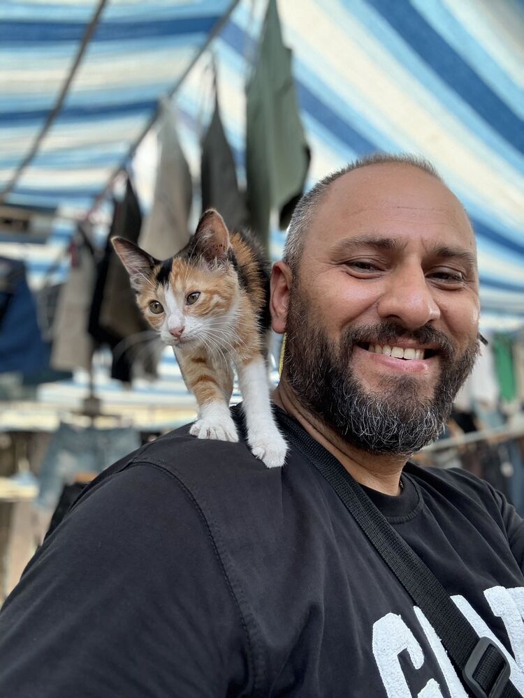  53049902  Gokhan, 40 ,    