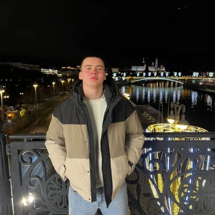  50987422  , 20 ,    Frankfurt Am Main