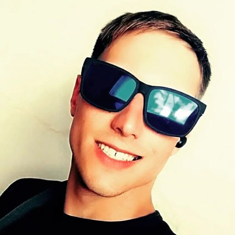  51038622  Alex, 29 ,    