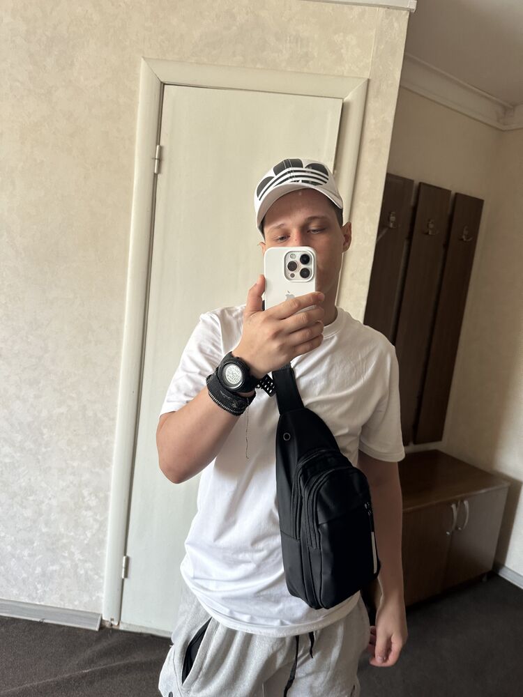  52816262  , 18 ,    