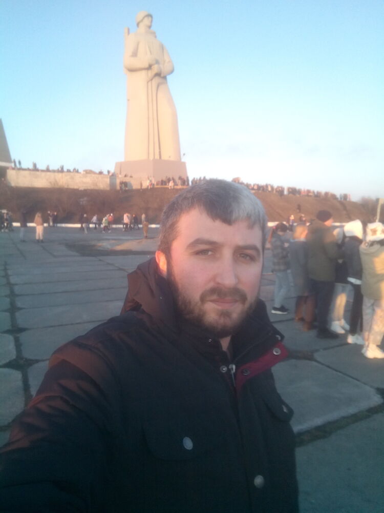 ,   Hakan, 44 ,   ,   